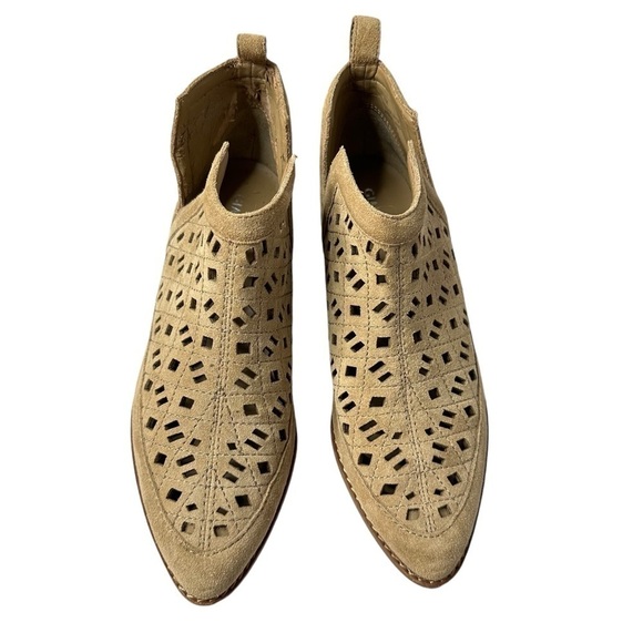 Gianni Bini Leather Upper Cutout Beige Bootie Women’s Size 7 M - Picture 8 of 16